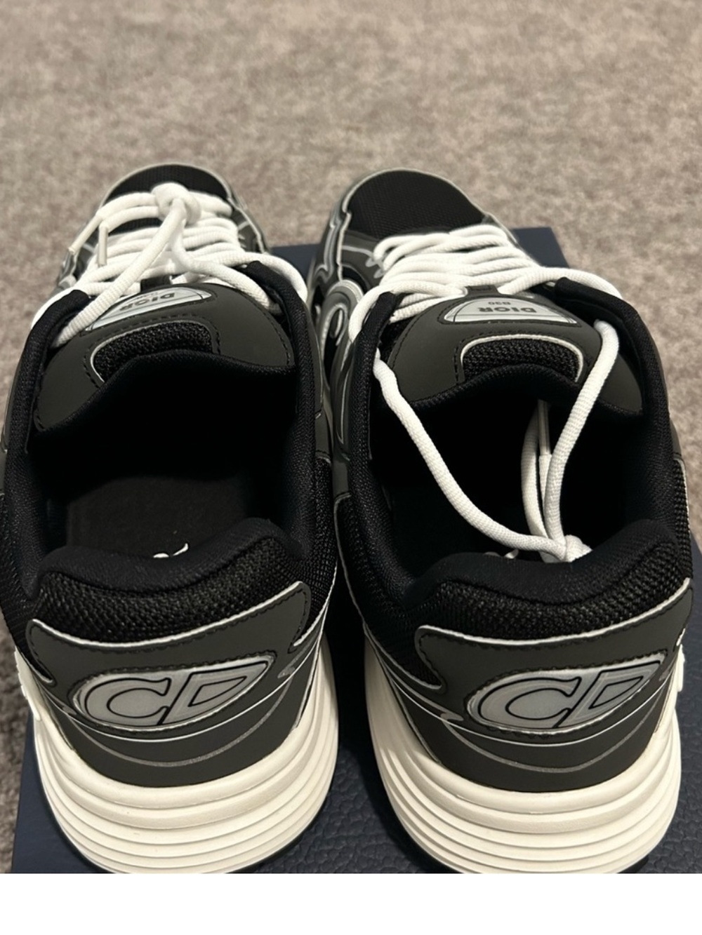Authentic Christian Dior B30 men’s sneakers - Picture 3 of 3